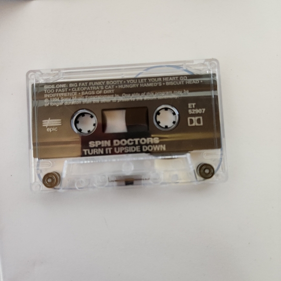 Spin Doctors Turn It Upside Down Cassette Tape Vintage 90s 1990s - Picture 5 of 6